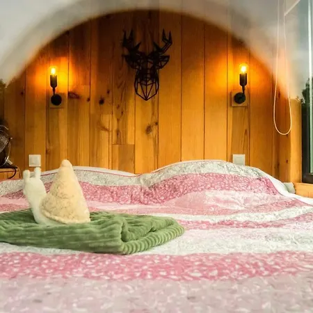 L’escargoterie De La Forge - Immersion Champêtre * Uzemain